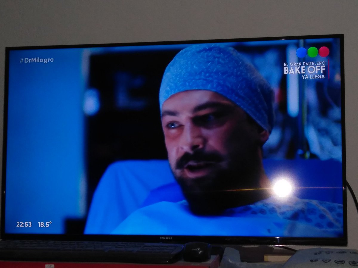 Elikargentina's tweet photo. #DrMilagro ¡Qué nervios que me dieron estas escenas del #DrFerman, qué dolor! 😬😬😬 ¡Qué buen actor que es @OnurT_! 👏🏻👏🏻👏🏻 #MucizeDoktor https://t.co/2dlFLF9gpi