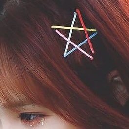 GOTHICYUZ's tweet photo. our star wearing a star ☆
#GFRIEND #YUJU https://t.co/9Qa9rLcOYl