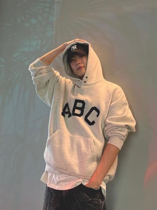 ᵕ̈ (@jhyunfolder) on Twitter photo 