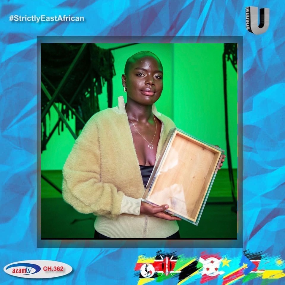S2N_ENT's tweet photo. Join us in celebrating Congolese-born sculptor Sandra Mujinga who won the Preis der Nationalgalerie, Germany’s most prestigious award for young artists.
Sandra Mujinga will get a solo exhibition at Hamburger Bahnhof in 2022 with an accompanying publication.
#ChannelUNews https://t.co/VfHK0w1Hp0
