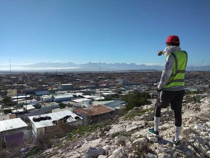Dreamoutloudsa's tweet photo. "If you want to go fast go alone, if you want to go far go together" - African Proverb

Only by working together we can change the conditions of our communities. Be the voice for change in your own community. 

To Donate R5 sms 27days to 36442

#27dayswalktolimpopo #27dayswalk https://t.co/rCfvEiUjk8