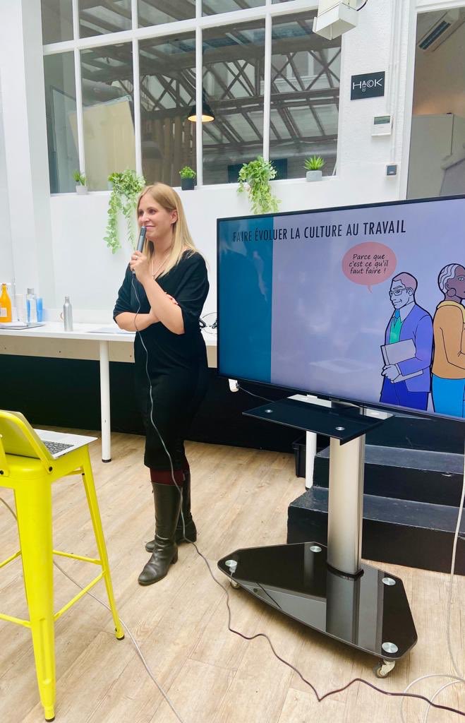 Agence_Insign's tweet photo. Noémie Fachan, autrice et spécialiste du #sexisme ordinaire, est intervenue hier à Paris et aujourd’hui à Lyon pour un module de sensibilisation. 
Un moment fort qui a permis d’ouvrir le débat et d’échanger autour de cette problématique de société qui nous touche toutes et tous. https://t.co/nQitqKm12J