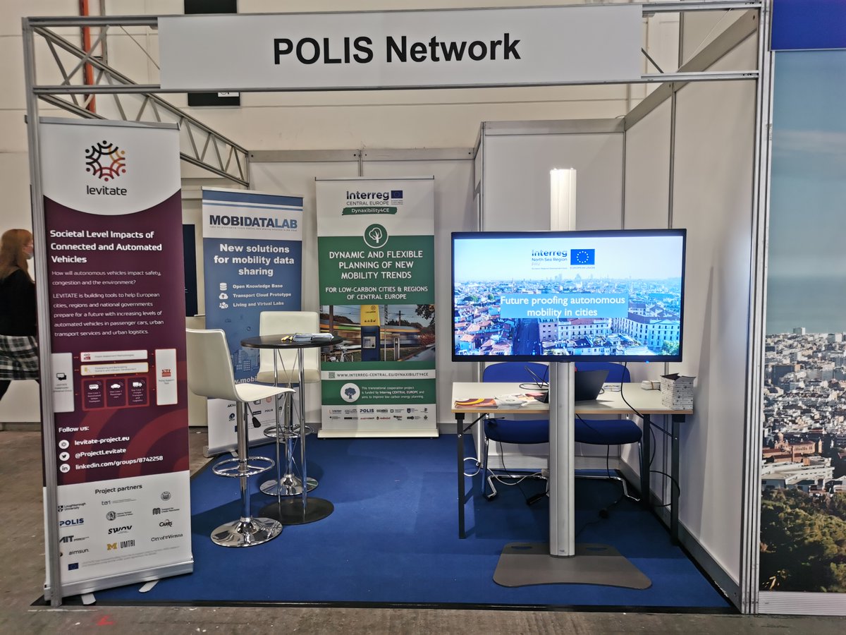 Take a look at PAV at @ITSHamburg2021! 

If you are attending today make sure to stop by the @POLISnetwork booth in the exhibition area with @ProjectLevitate, @dynaxibility4CE and @H2020_MOMENTUM. 

Come and learn more about what we do 💡 
#ITSHamburg2021