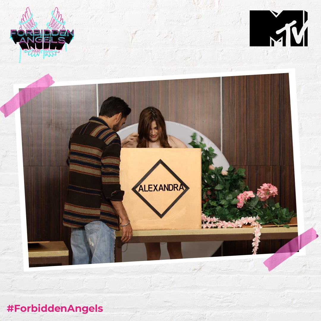 4biddenAngels's tweet photo. Planning and packing for an epic long weekend? Tell us your plans in the comments below.

@MTVIndia
@GenusInnovation
@BiguineIndia
@HyattRegencyMum
@radiocityindia

#MTVforbiddenangels #SwagSeHategaTag #FA #MTVIndia https://t.co/QHtgugkEz5