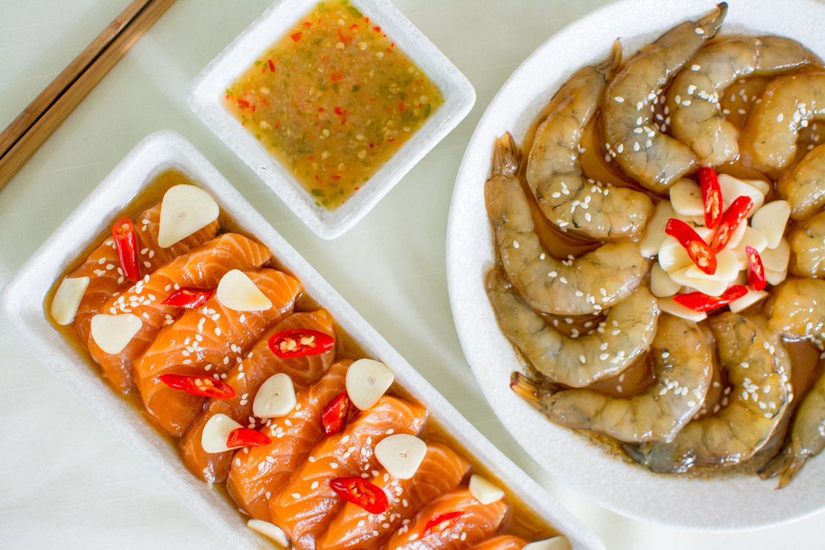 2 เมนูเด็ด ขายดีของร้านที่ลูกค้าสั่งแล้วสั่งอีก 
พร้อมส่งแล้วนะค้า ดองเสร็จใหม่ๆ 
ใครคิดถึงกุ้งและแซลมอนดองของออนนี่บ้าง 

ตอนนี้สาขาสามเสนเปิดให้บริการตามปกติแล้วนะคะ 
อิ่มอร่อย ส่งตรงถึงบ้านเหมือนเดิมค่า 😋

#ออนนี่สายดอง