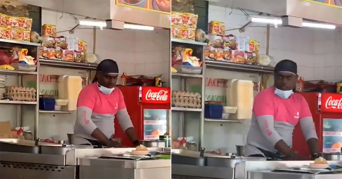 MothershipSG's tweet photo. Foodpanda rider in M'sia personally makes roti canai order as he waited long enough https://t.co/TugdQWBZrQ https://t.co/bCTFgTD6cL