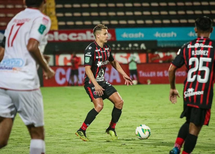 Triunfo en casa. 🏟 ❤️🖤
+3