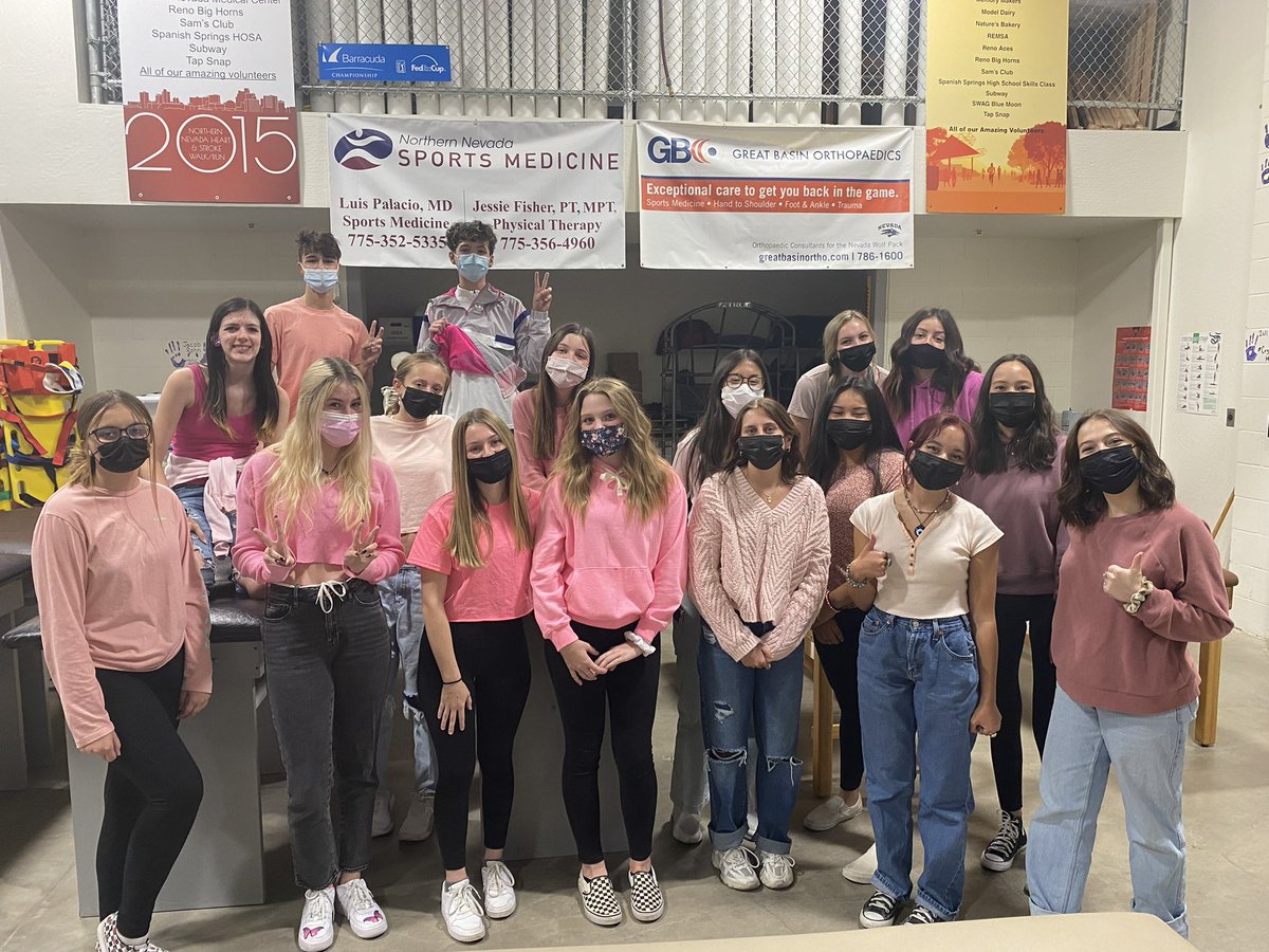 Some of our members wearing pink for todays spirit day to show support for cancer patient’s!! 🎗🎀