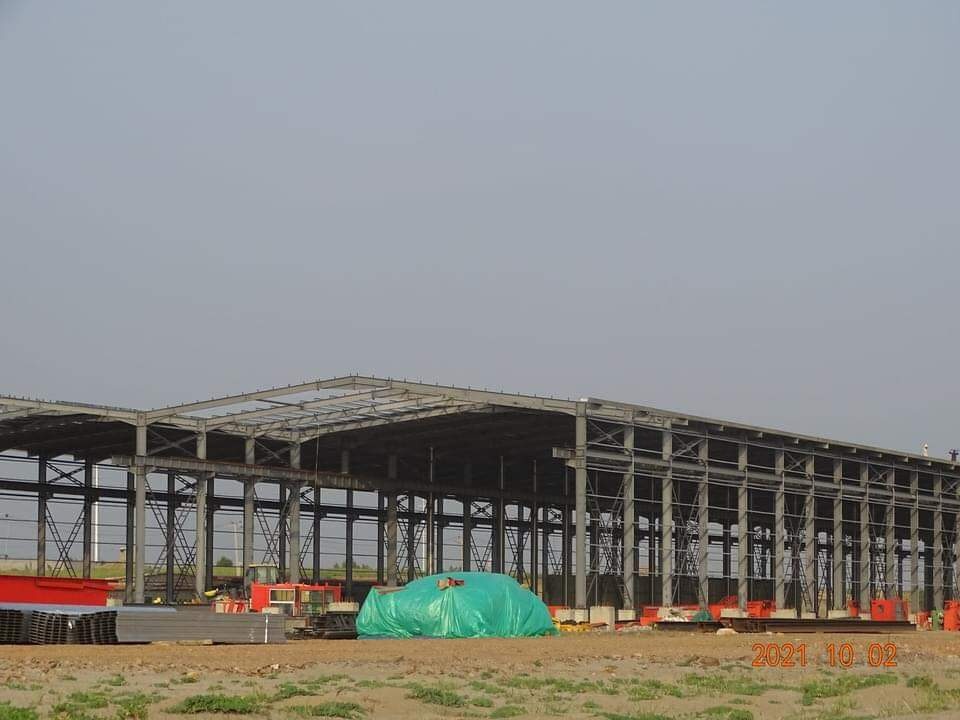 shahsabg's tweet photo. #Rashakai #SEZs #CPEC will generate over 250,000 direct and indirect jobs,Construction work in zone &amp; different units swiftly progressing.Reception center, complex building,internal road,boundary wall,drain and other construction activity taking place.
#InvestInKP #Pakistan https://t.co/zUq4ONak23