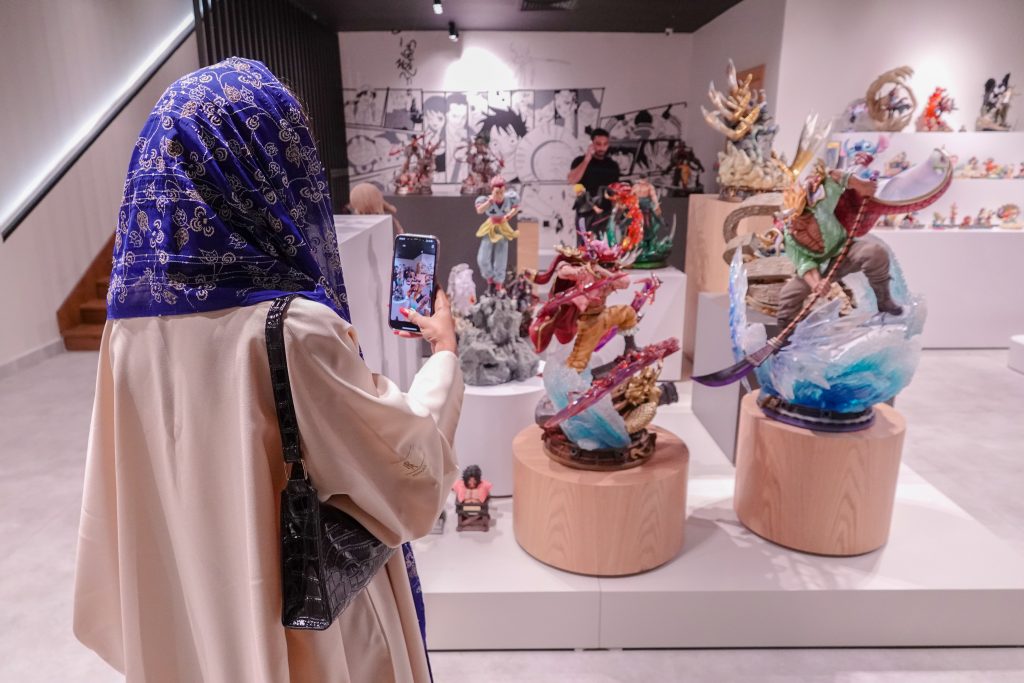 ArabNewsjp's tweet photo. Fans of Japanese animation are looking forward to the opening on Thursday of #GeekCafe, the biggest #anime-themed cafe in #Jeddah
https://t.co/mKFkv19SqR https://t.co/Rwy1FZAgIZ