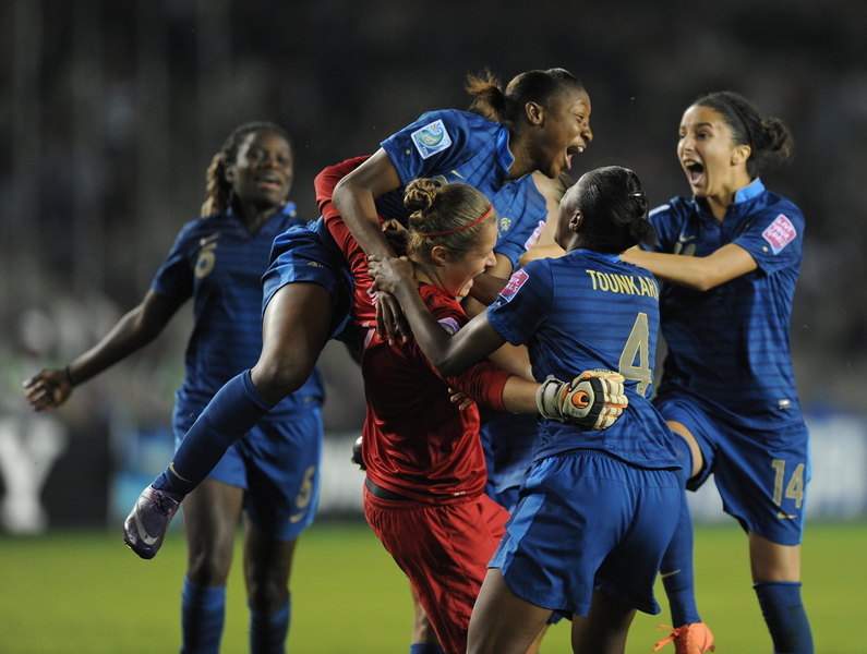 FIFAWWC's tweet photo. 🔙 On this day on 2012, France won their only #U17WWC title with a penalty shoot-out win over Korea DPR 🇫🇷

#OTD | @equipedefrance https://t.co/lWIF4RCaHx