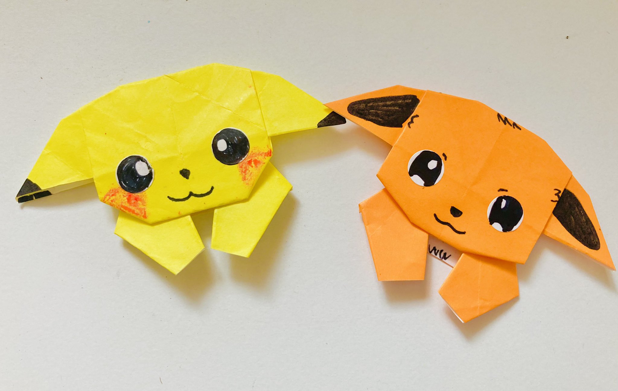 おりこせんせい ピカチュウとイーブイ ˊᵕˋ ゆるっと宣伝 子供でも折れますよっ しおりにもなりますよ 次の動画は君に決めたっ T Co El37io8exr Twitter