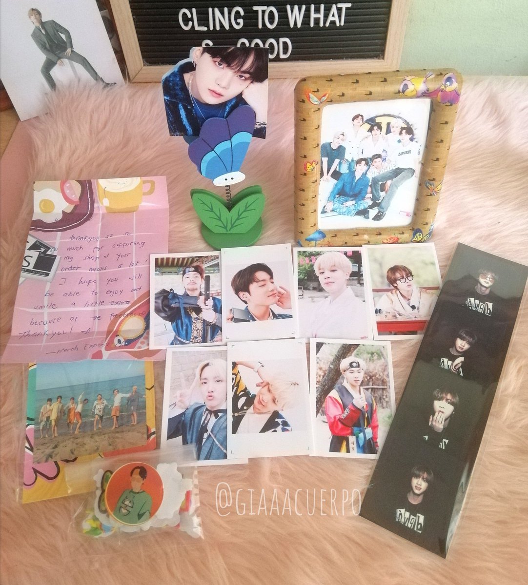 giaaacuerpo's tweet photo. I got Jin!!! π Thank you so much @MerchexpressPh ππ»Safe nakarating. Super natuwa din ako sa freebies, ang dami and cute nung nakaframe na group photo. ππ₯°
#MerchExpressph_Feedbacks https://t.co/8UKN2SN7vO