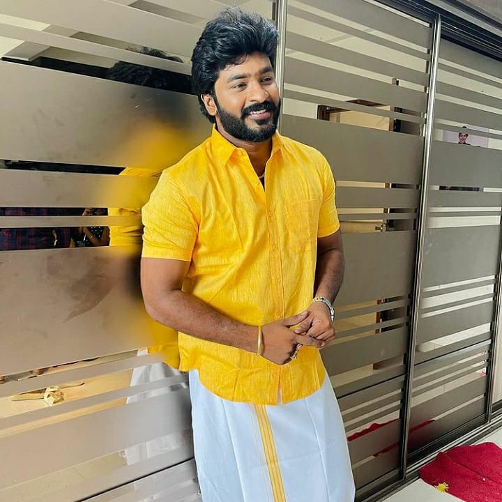 NavinUyir's tweet photo. @ponramVVS Mass hero ๐ฅ๐ฅ๐ฅ nenga than perfect ah irupinga anna VVS2 ๐ฏ๐ฏ @ponramVVS sir kandippa best ah varum sir plzz try pannumga ๐๐ realistic actor ๐ฏ๐ฏ
#expressionking #navinactor_official #realisticactor #vvs2 https://t.co/w2eJQlX1L2