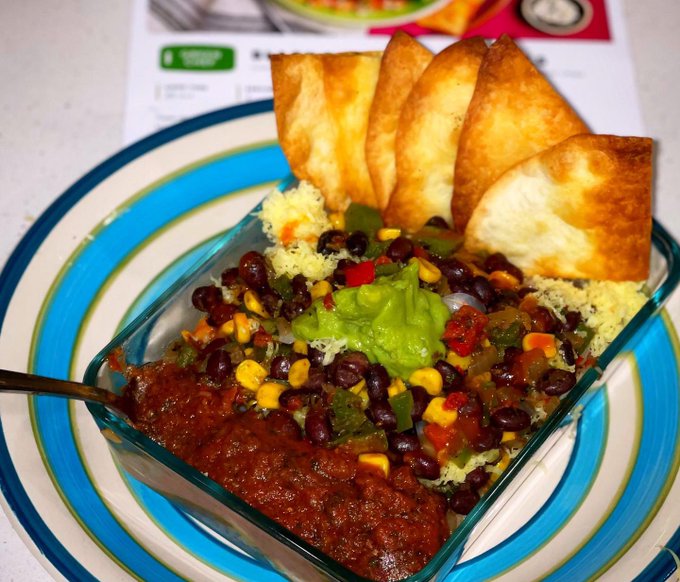 Yo I really be cheffing it up with @greenchef #burritobowl #vegan #GoodFood https://t.co/s50DqZ8yjc