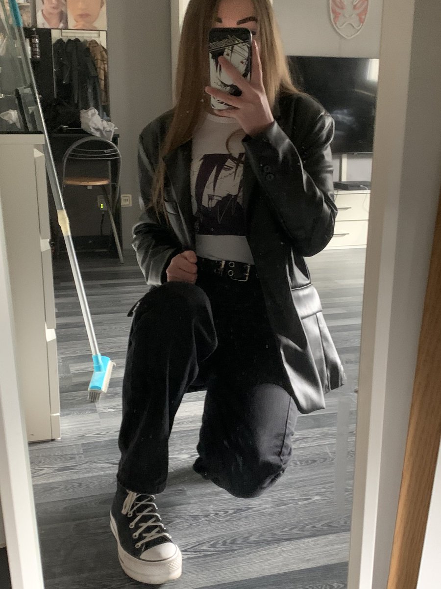 naruto_editor's tweet photo. outfit of today             song of today https://t.co/r44q1cAmbF