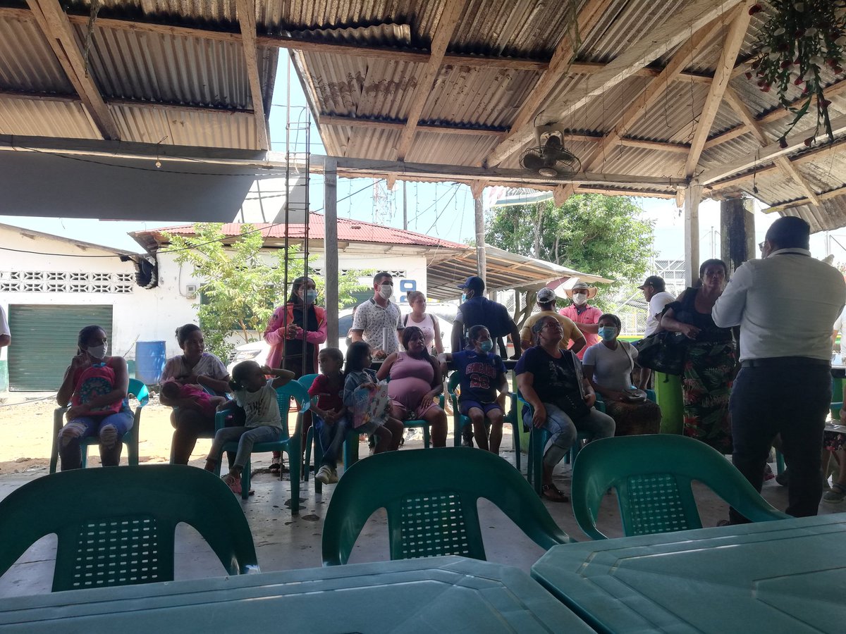 RuthRamrezOspi1's tweet image. En @SENA_Antioquia #Caucasia, Apoya la jornada de servicios en el corregimiento de cuturu en articulación con Personería Municipal, Gobernacion de Antioquia, Hospital Cesar Uribe Piedrahita, Registraduria Mpal, Beps, Ejército Nacional y Policía Nal en servicio de la comunidad.