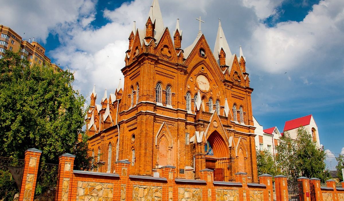 Храм успения богородицы (курск). Римско-католическая церковь курск. Храм успения богородицы (курск). Католический храм успения богородицы курск. Римско-католическая церковь курск.