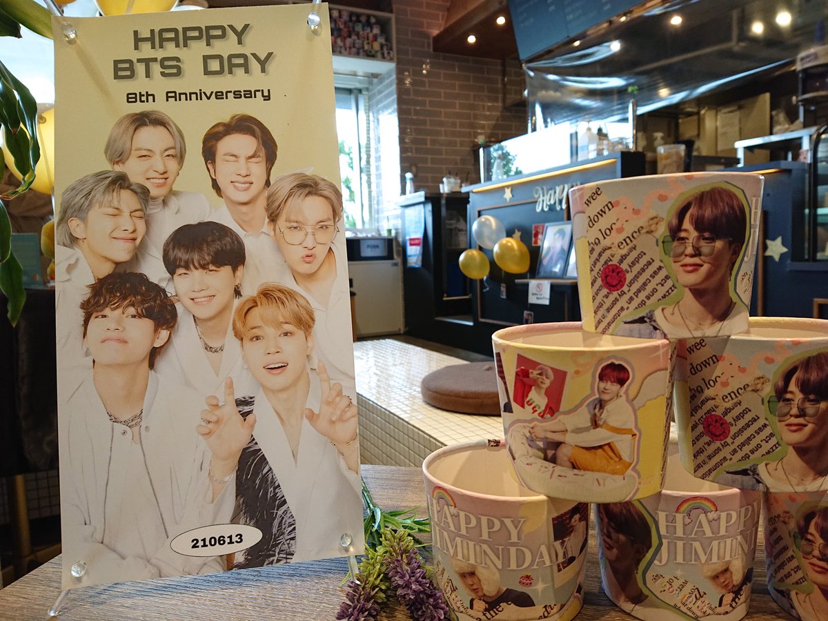 tahh1124's tweet photo. おばさん、はじめてのカフェイベントへ行く！www
とーーってもたのしかった💛🐥
友人も大満足❤️
@r_r9530 様
@jun_gkookkk 様
@hana_08787 様
@jingk_v_ 様
@homibing_kago 様 
このような状況のなか企画、開催してくださり、ありがとうございました✨ https://t.co/0zuriXjL7J