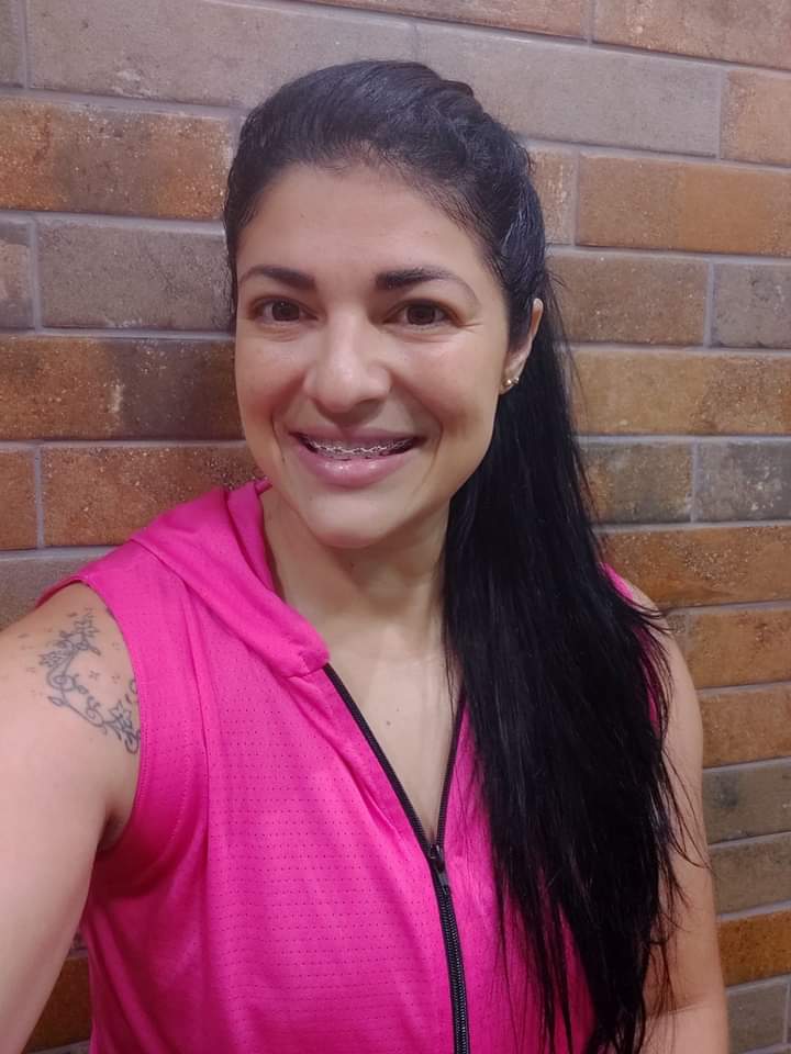 DeisePeres4's tweet photo. @AlanaPassosRJ
🌹 Bom dia 🌹
Renove suas força, olhe para o alta e viva o melhor dia da sua vida. Lembre-se: Deus é poderoso para fazer infinitamente mais, além de tudo aquilo que pedimos ou pensamos.
Viva o melhor de Deus com paz, amor foco, responsabilidade
#SoufilhadoRei https://t.co/A80Sk0PlAn