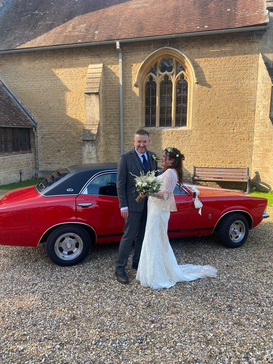 Busy_Books's tweet photo. Many congrats to Matthew &amp; Natasha @HireStandardsUK @Busy_Books wishing them a restful &amp; enjoyable honeymoon 🥰💕👰‍♀️#wiltsbusiness #wedding #honeymoon #lovestory https://t.co/iFtam9EYeu