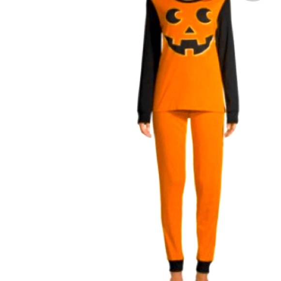 te_andra's tweet image. So good I had to share! Check out all the items I'm loving on @Poshmarkapp from @chelsearphoto #poshmark #fashion #style #shopmycloset #underdisguise #modernlux #anthropologie: posh.mk/16m2rjMCjkb