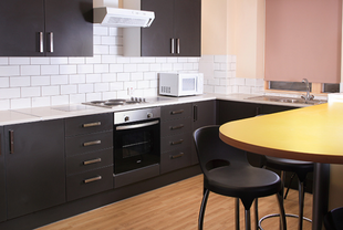 BrookesStaff's tweet photo. Do you need to visit Oxford occasionally but live outside the city? Flexible, short-term accommodation is now on offer for all staff!
https://t.co/lElYc774OQ https://t.co/r0HclNlak2