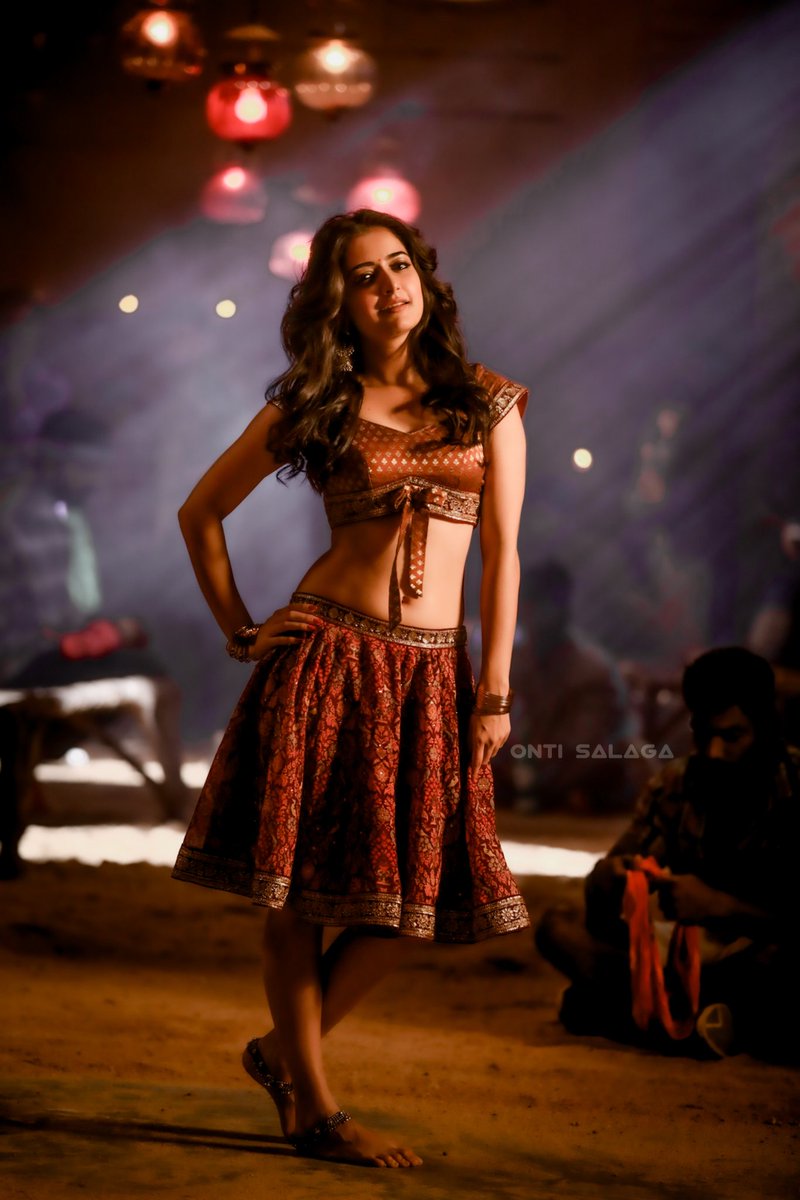Trends_Ashika's tweet photo. Pataki Poriyo 💃❤🔥

#Kotigobba3 @AshikaRanganath https://t.co/tMrNsNqG2U