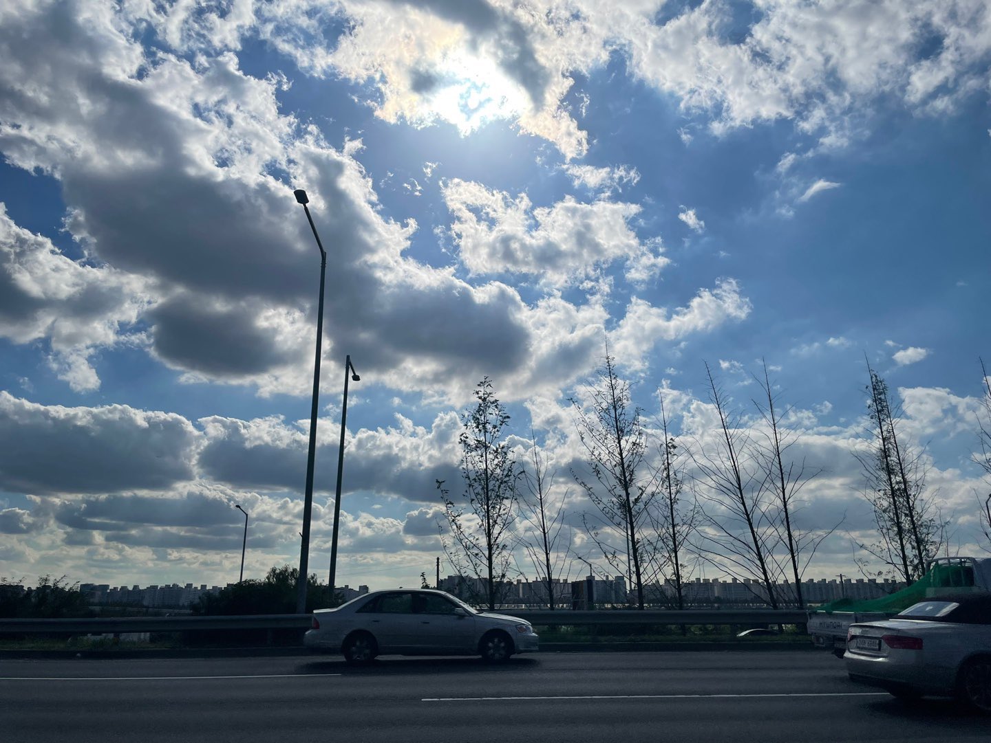 FBkOFtoVkAoKBf1?format=jpg&name=large