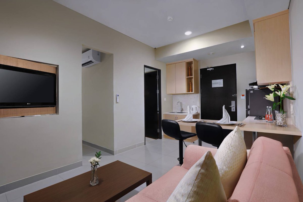 Experience a memorable #weekend with a fun #staycation in Parador Hotels &amp; Resorts

BOOK NOW❗bit.ly/WeekendGetaway…

#AtriaHotelGadingSerpong #AtriaSerpong #beautifulhotels #hotel #gadingserpong #serpong #promo