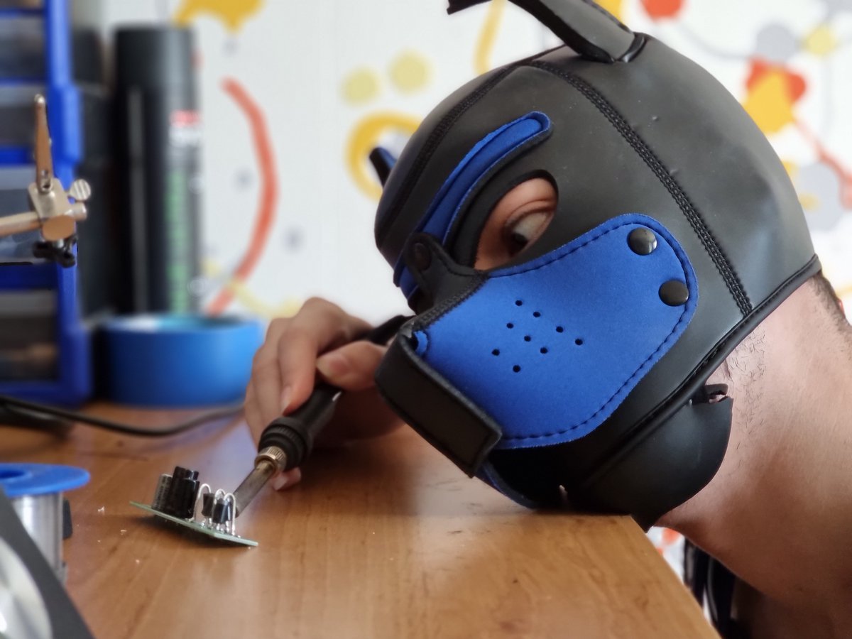 Pup_Hunterfurry's tweet photo. Pup Hunter are multitask, they can work for their comapny Hunter Corp, being a horny pup, and soldering electronics things for their personal projects πΎππΎ
And you ? What are you capable of ?
#PupPlay #GayPup #NonbinaryPup https://t.co/ZnAzaROuBN