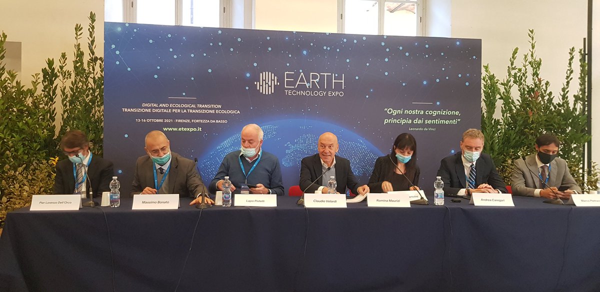 ORazionali's tweet photo. Ci siamo! 
È appena iniziato “Energy Transition. Investimenti, tecnologie per la decarbonizzazione” 🌱🌐organizzato da @expo_technology
Modera il nostro Presidente @claudiovelardi 👇🏼 https://t.co/OViMl2Fx5g