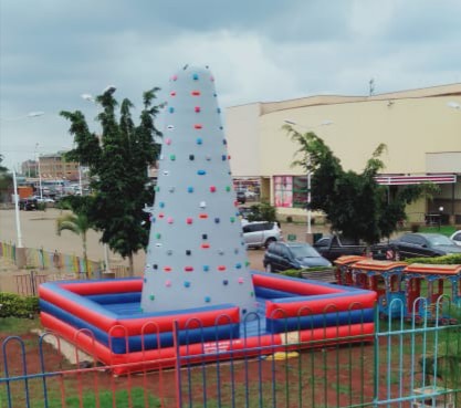 toto_castle's tweet photo. rock climbers for sale
size 10m by 10m 
price 450,000
reach us on 0722286300
#ombachi #Kenya https://t.co/5PWfpKHTD2