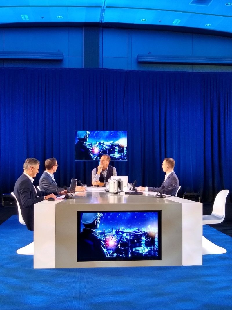 B_CareersNL's tweet image. Robrecht Bakker aan tafel tijdens iMaintain Techport vorige week. Het was een geslaagde en inspirerende middag! #imaintain #techport #smarttransition