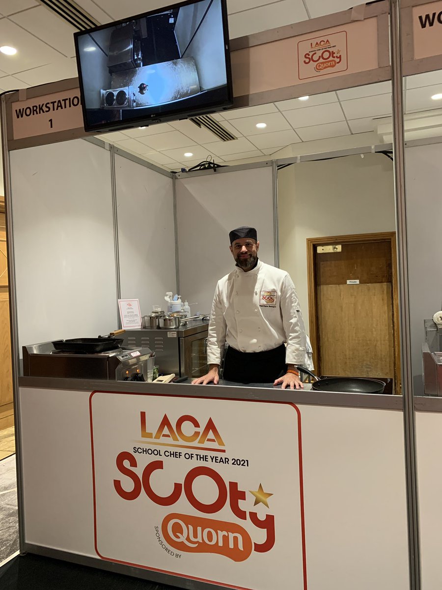 SamWilsonIFG's tweet photo. Day 2 and @MattBennettIFG @LACA_UK @QuornFoods Good Luck! @SchoolCatering #laca #quorn #vegetarian #schoolfood #whatif https://t.co/awULv7kLOt