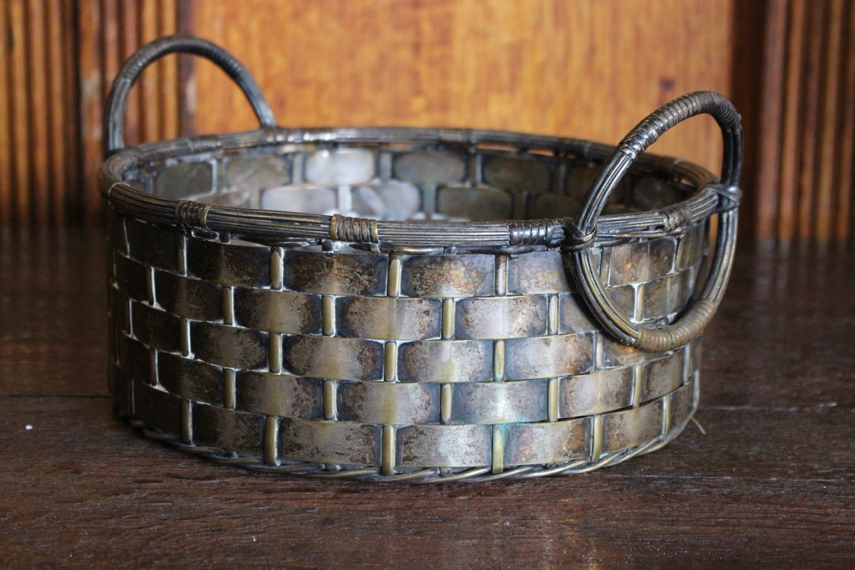 Early 20th Century French Silver-plated Novelty Fruit Bowl

See more here-bit.ly/3avwpJl
Price-£680

#fruitbowl #antiquebowl #decorativeantiques #homedecor #design