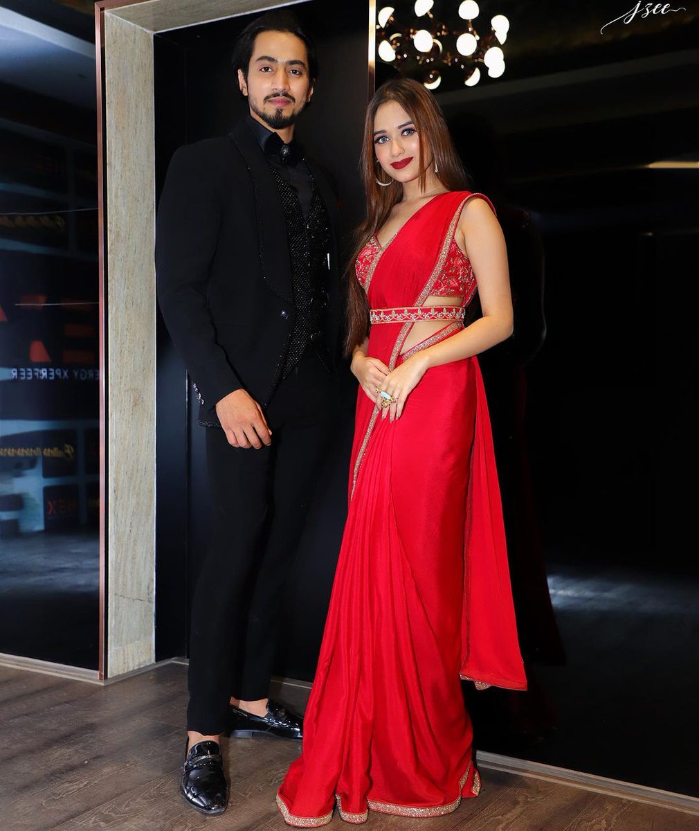 disha_patel2907's tweet photo. During tere bin kive interviews @jannat_zubair29 said to stop shipping in front of media 
And after one year that same jannat accepted us 
She used to stalk this hashtag 
She came in group and talk with us and appreciated us 
.
Hard work pays off
.
FAINAT HITS 1M POSTS ON IG https://t.co/k6wN4zO966