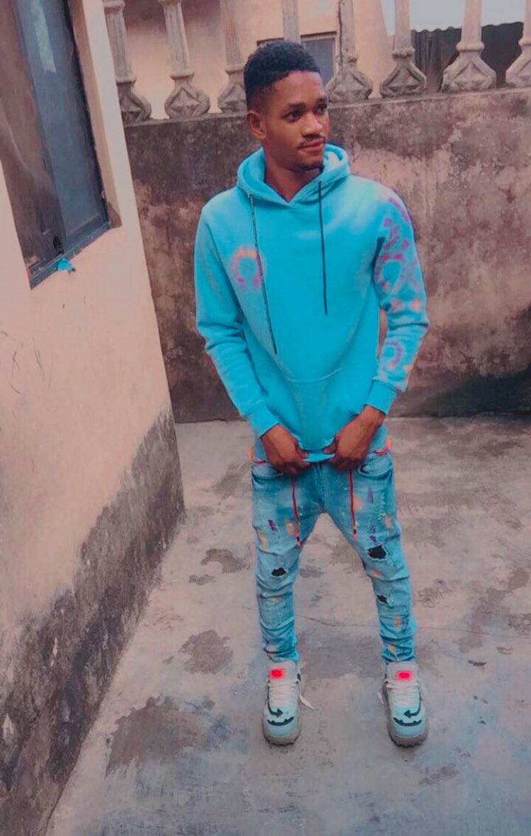 YoungFikizz's tweet photo. Today is my day Happy birthday to me  myself https://t.co/W5KmPqPn6v