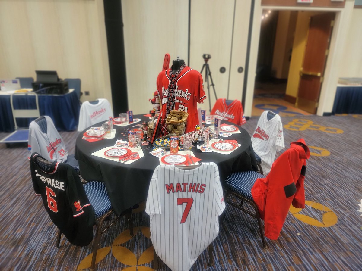 RACCAnna's tweet photo. #CCRITableScapes did not disappoint! What a night! #CCRIThanksYou to this incredible community. I'm still in awe. ❤
Thanks to the @FMRedHawks for some of the items for my baseball table! https://t.co/YJnc7dI3vG