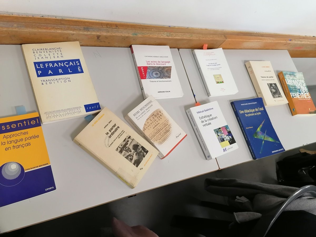 DSDEN79's tweet photo. 🎼Parole, parole 🎶
Formation #eclore réseau Niort ouest.L #oral 1er support d apprentissage
Préoccupation très forte de la maternelle (mise en place des mots : lexique, syntaxe... ) au lycée (Maîtriser le mot, Interractions langagières... )
@CARDIE_Poitiers
@LeGrandOral https://t.co/MhHzB2pLr0