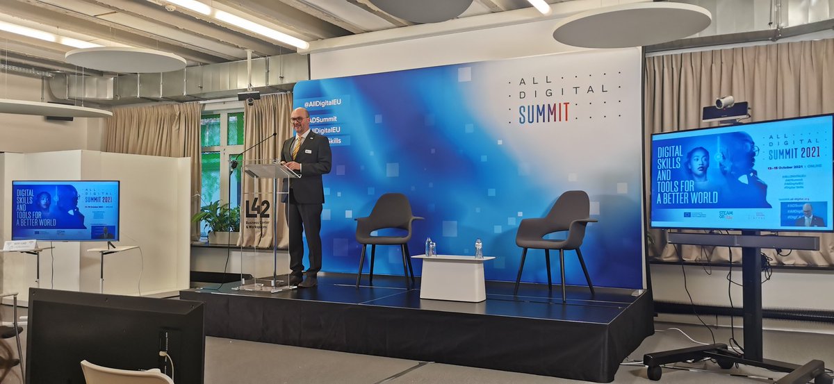 Laurentiu Bunescu tweet media