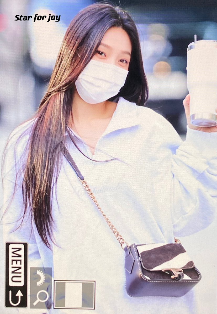 StarHeforJoy's tweet photo. 211013 
#조이 https://t.co/nMbRfp2Nx8