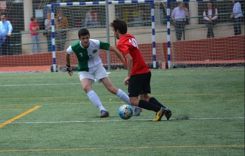 [SABIES QUÈ…?]

El de diumenge va ser un partit especial per un gran jugador i una persona de la casa.
<a href="/8Colla/">Marc</a> va jugar el 115è partit amb la nostra samarreta i va entrar en el TOP5 de jugadors amb més partits al 1r Equip des de la temporada 11/12. 

A per molts més!

#SISISICSI