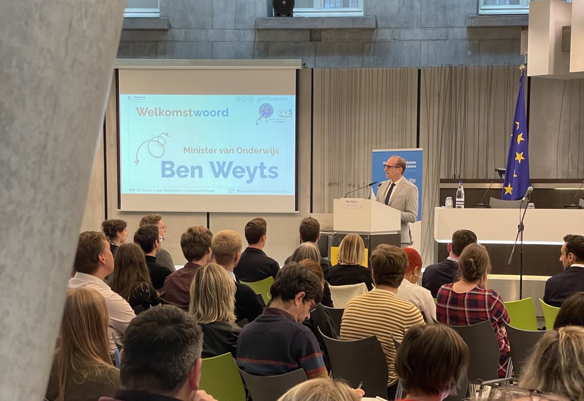piccavet's tweet photo. Wat een dag! Gisteren organiseerde ons @VVStudenten-team een conferentie omtrent het mentaal welzijn van studenten!

Met 200 deelnemers, ministeriële en parlementaire aanwezigheid was het een groot succes!

Straks volgen actuele vragen ih Vlaams Parlement! @vlaparl #VVSInActie https://t.co/RDb4S6W3gf