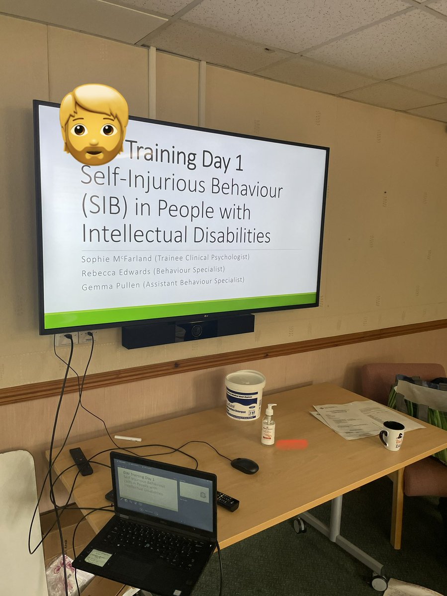 Rebecca Edwards tweet media