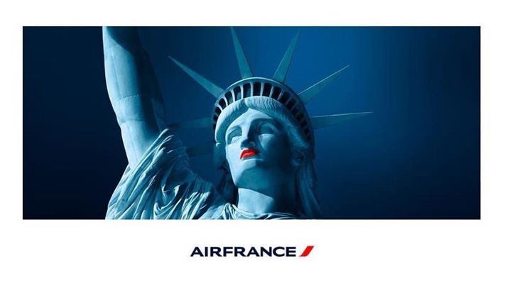 CaptainLacroute's tweet photo. [#AirFrance] Le 24 juin, Air France fêtait les 75 ans de la liaison Paris-New York. Une belle histoire d'amour entre deux villes qui se regardent de part et d'autre de l'océan Atlantique.
Le commandant Buffet a célébré cet anniversaire sur l’#AF006
#Forbes
https://t.co/6boFAWa08V https://t.co/o65MhQS7ZG