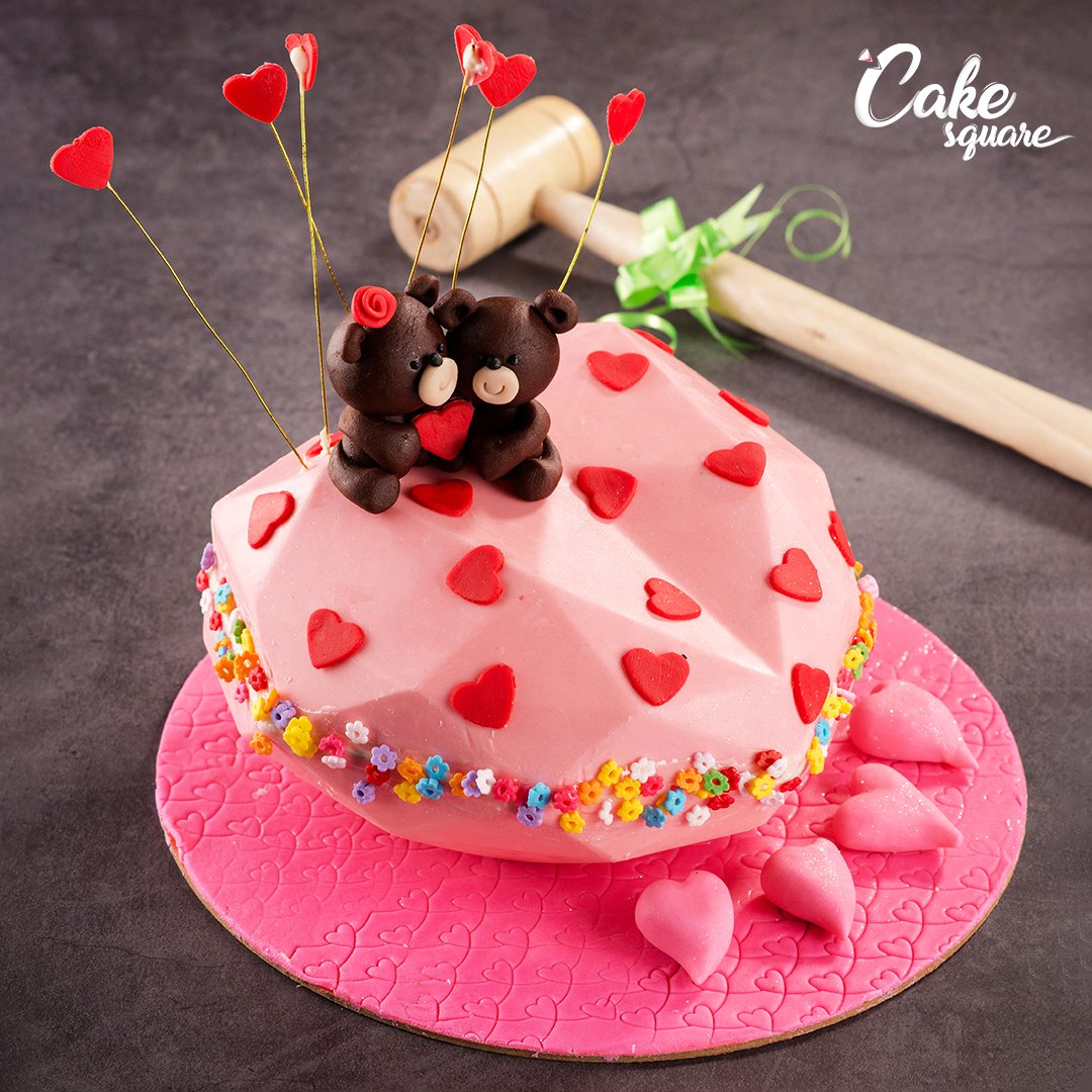 CakeSquareChn's tweet photo. The heart wants what it wants! Call &amp; order the special #pinata heart cake for your loved one from Cake Square! 

To Order:
Call - 9952052333 / 9952081222
WhatsApp - https://t.co/KYEQKzdhYg
Shop - https://t.co/RFF2F3RqMk

#CakeSquare #ordercake #chennai #chennaibaker https://t.co/hXzhWIWAMJ