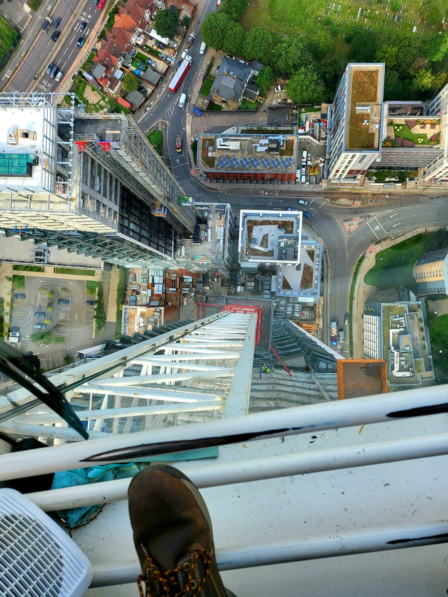 mpscranes's tweet photo. It's a pretty good view from 192 meters up! 👆 On site with C J O'Shea, West Acton 📍

#LoveConstruction https://t.co/6ikZMJL3mI