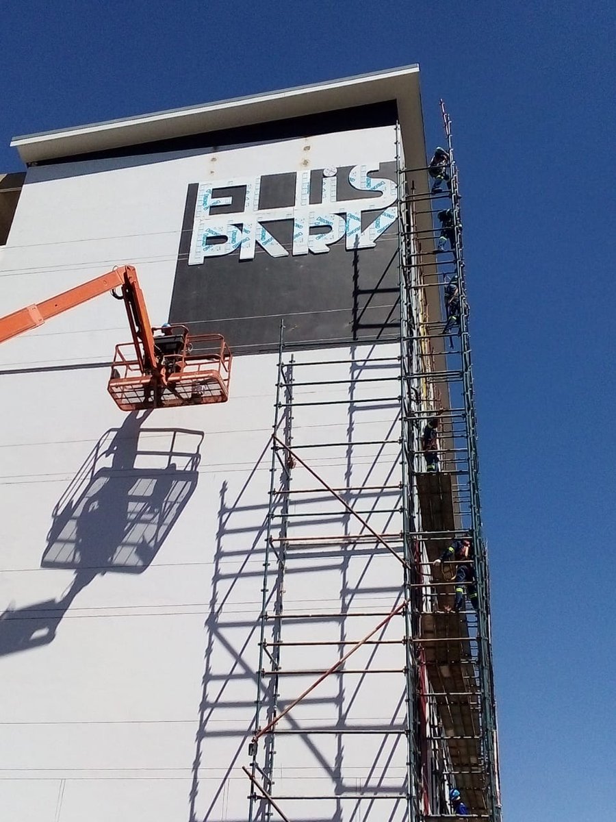 Visual_Direct's tweet photo. Signage #EllisPark https://t.co/99WMahrQHr