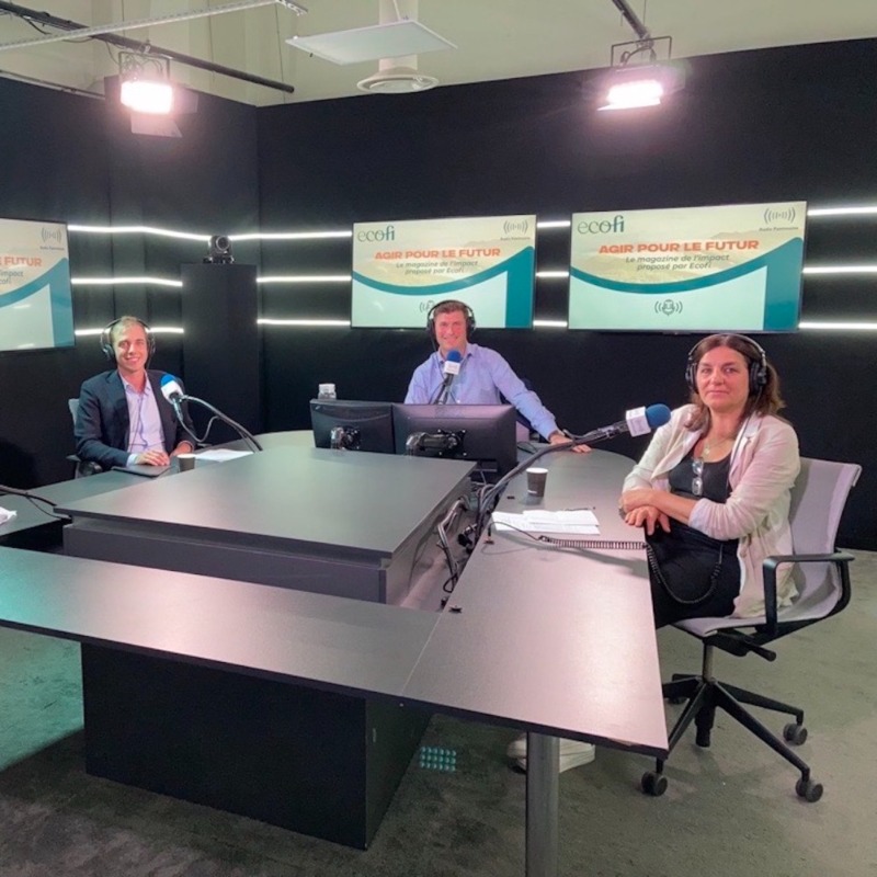 ecofi's tweet photo. Sommes-nous face à un paradoxe ? 🤔
La transition énergétique augmente la pollution numérique...🌱📱

👉 Découvrez-le lors de notre #Podcast “Agir pour le futur” 🎙️ 

🗣 @bela_loto, directrice de la @pointdemir

#Impact #FinanceResponsable 

@FabriceCouste @RadioPatrimoine
